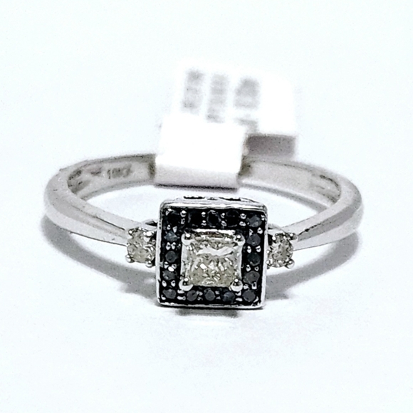 Blue & White Diamonds 10K Gold Princess Ring Certificate - Picture 3 of 15